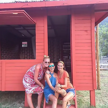 مكان تخييم Kocabahce Glamping مرمريس
